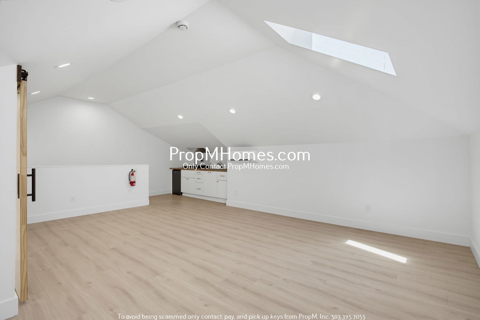 Portland Apartment: 2809 SE Washington Street