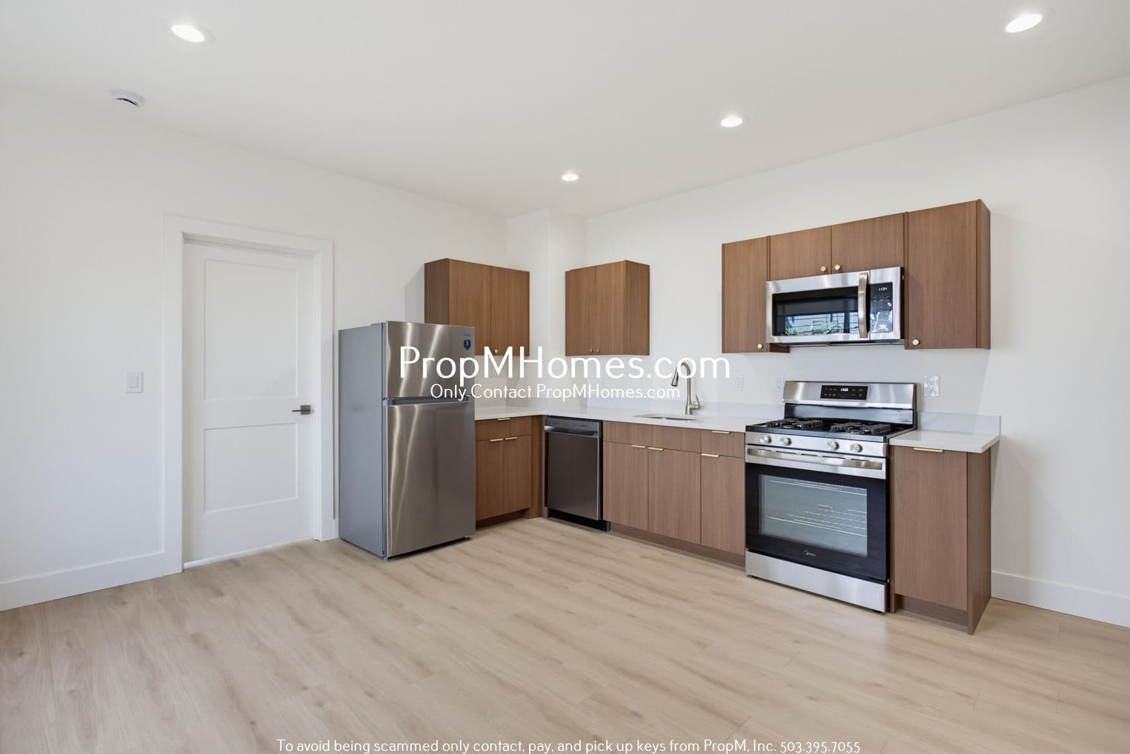 Portland Apartment: 2809 SE Washington Street