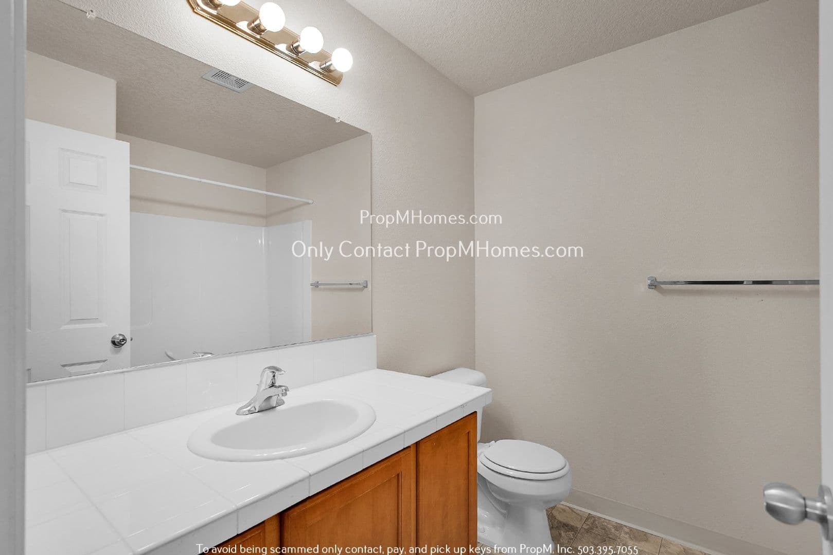 Beaverton House: 16255 SW Whistling Swan Lane Unit 220