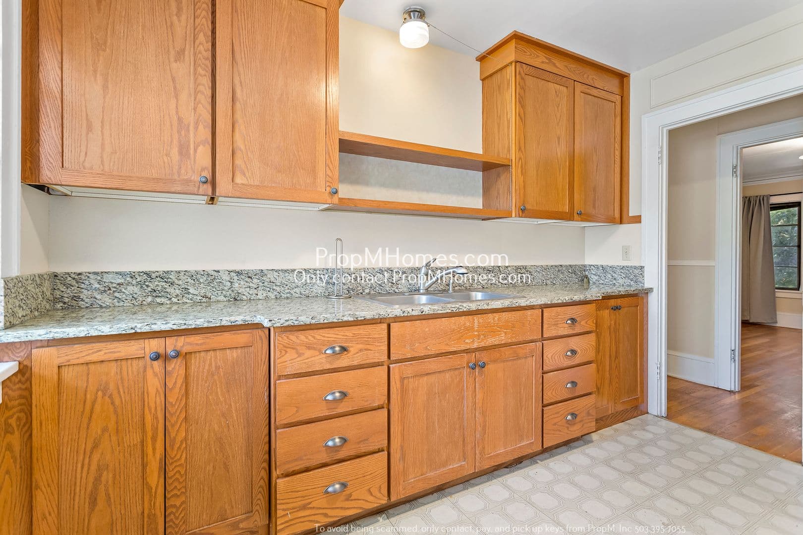 Portland Apartment: 2240 NE 14th Avenue Unit 3