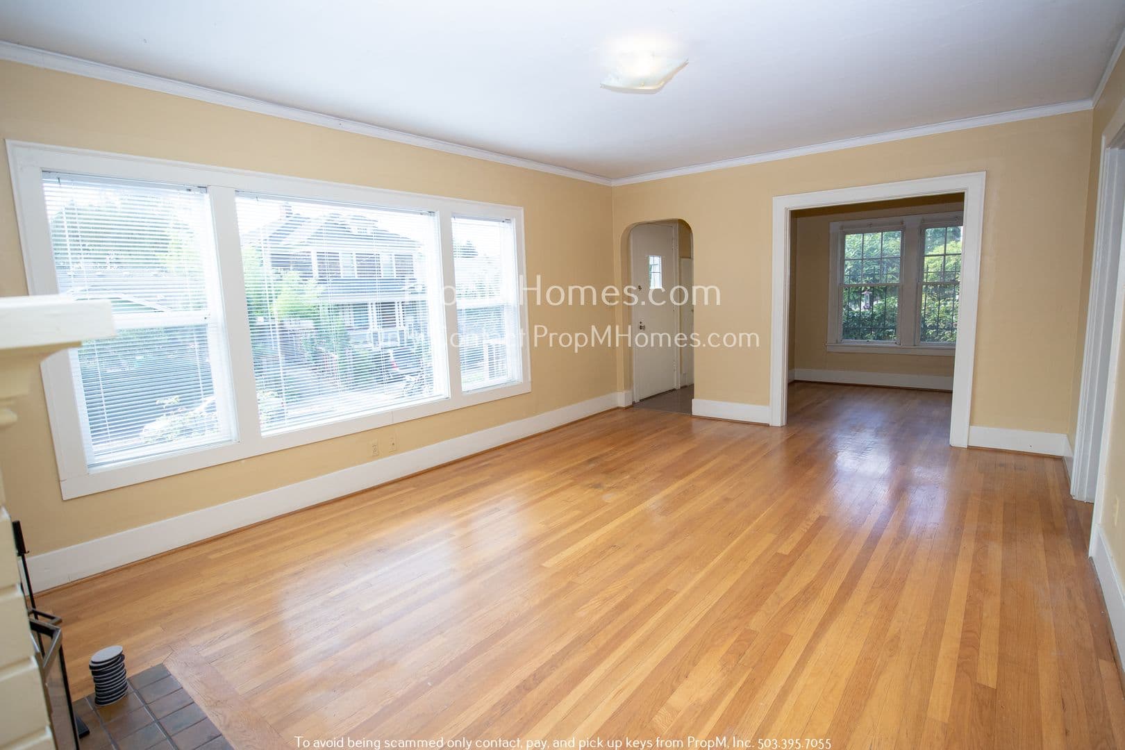 Portland Apartment: 3406 SE 28th Place