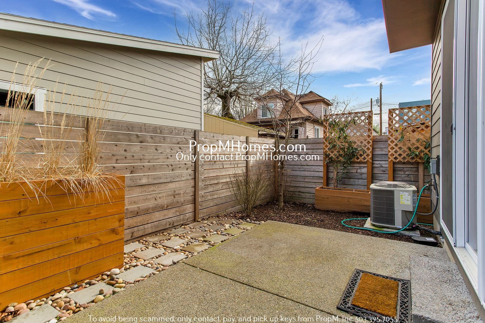 Portland House: 6880 NE 13th Avenue