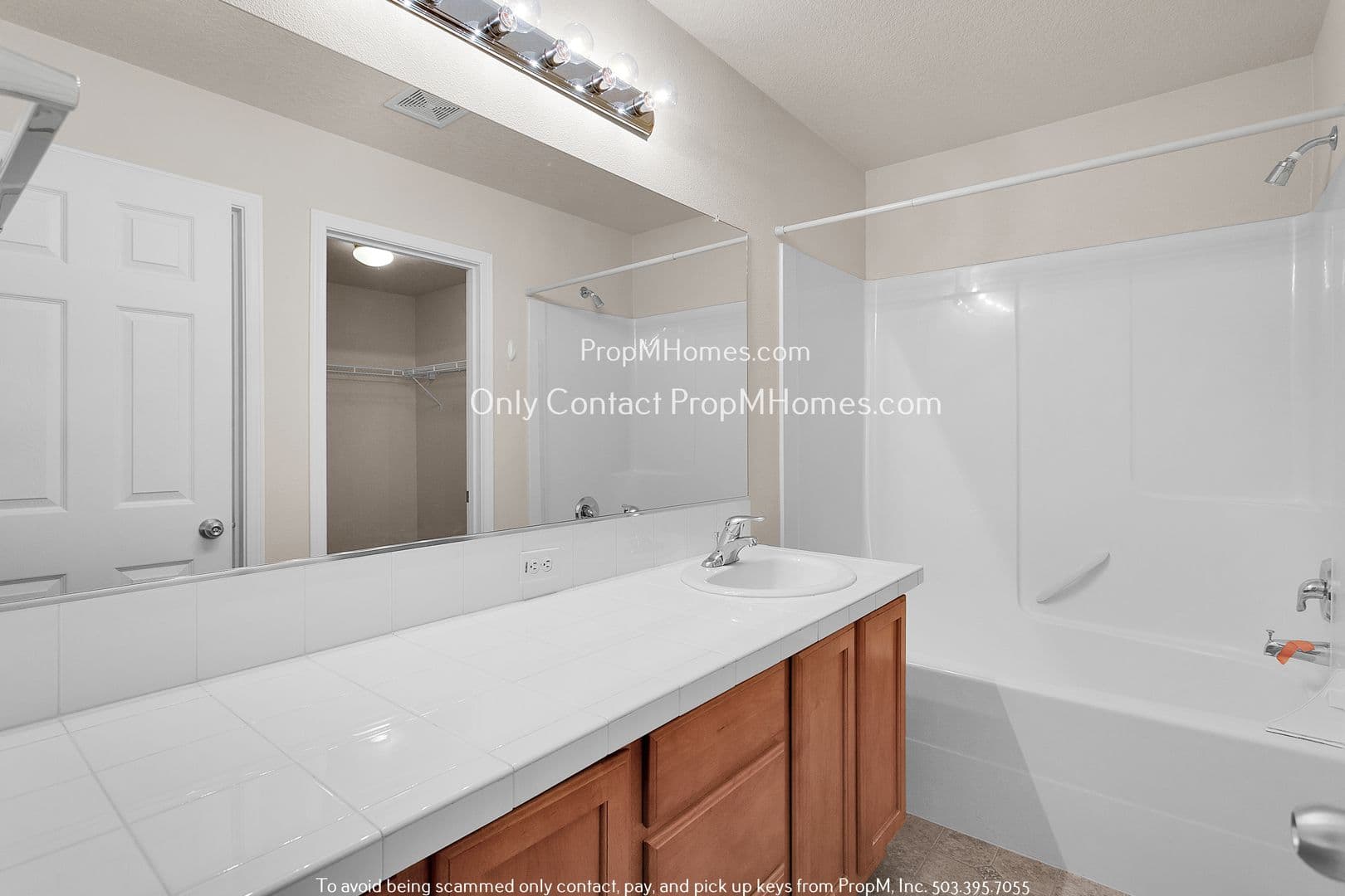 Beaverton House: 16255 SW Whistling Swan Lane Unit 220