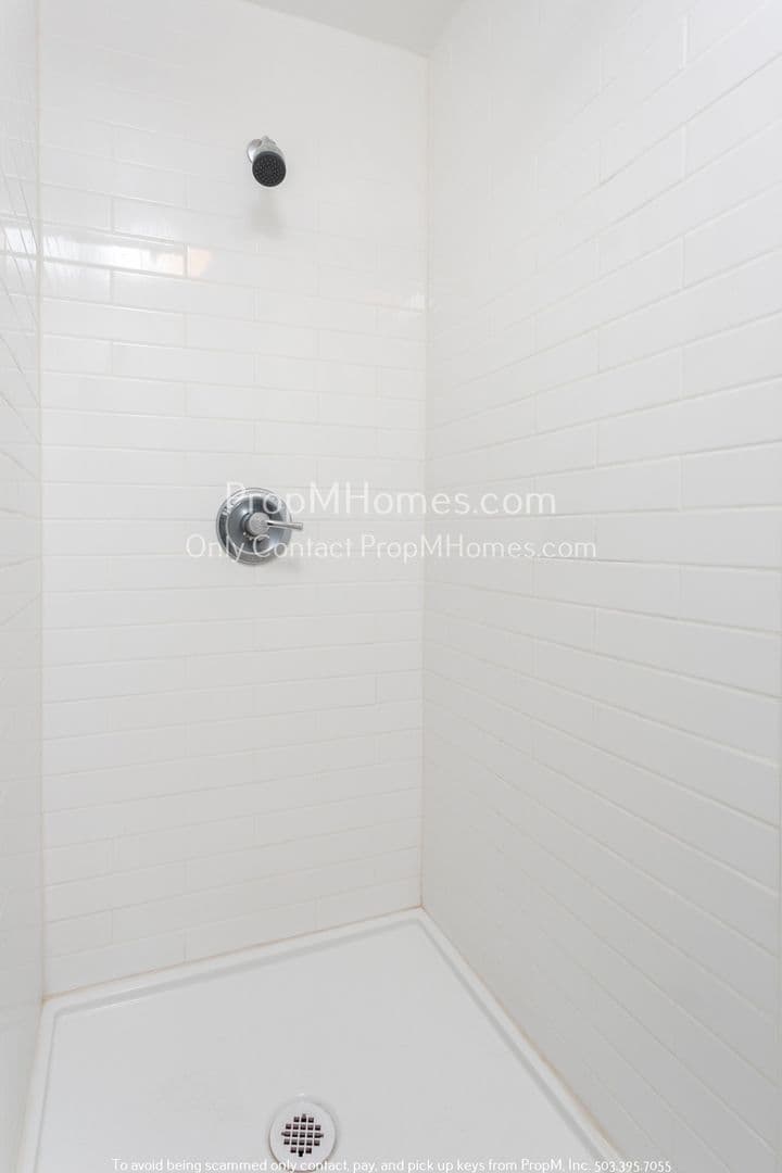 Milwaukie House: 3460 SE Aldercrest Road