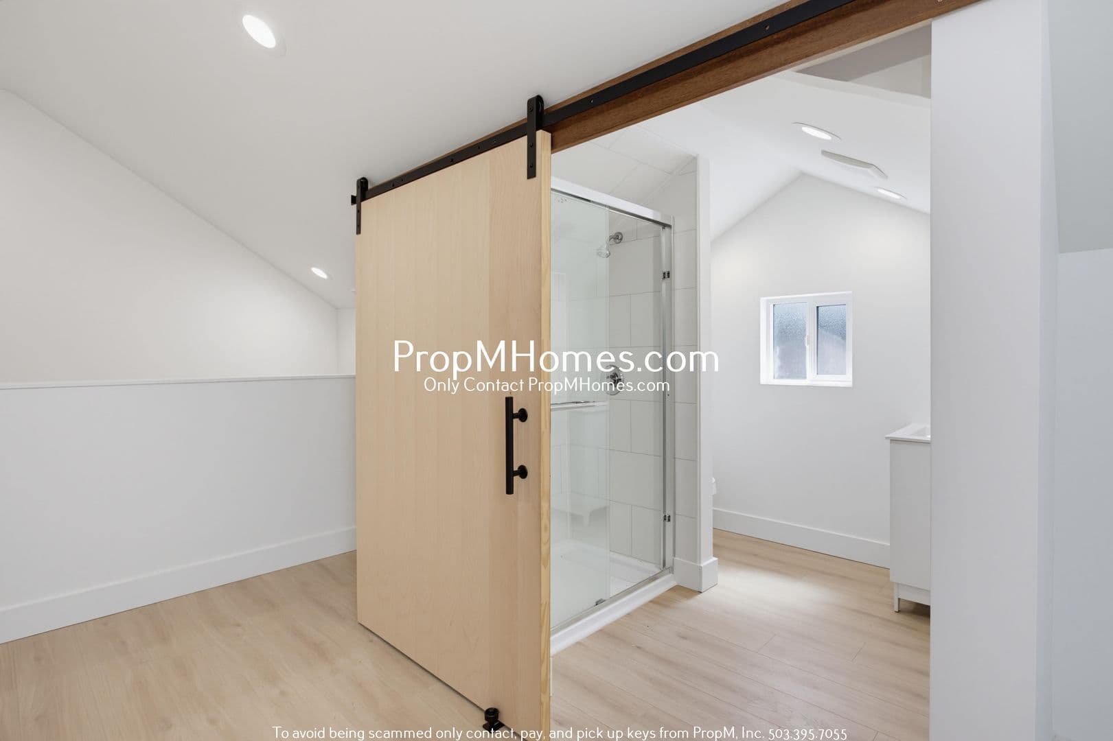 Portland Apartment: 2809 SE Washington Street