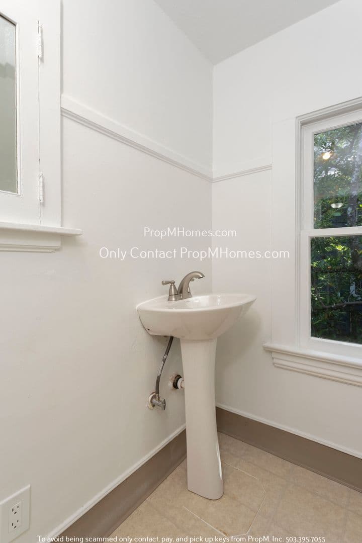 Portland House: 3732 SW Council Crest Drive