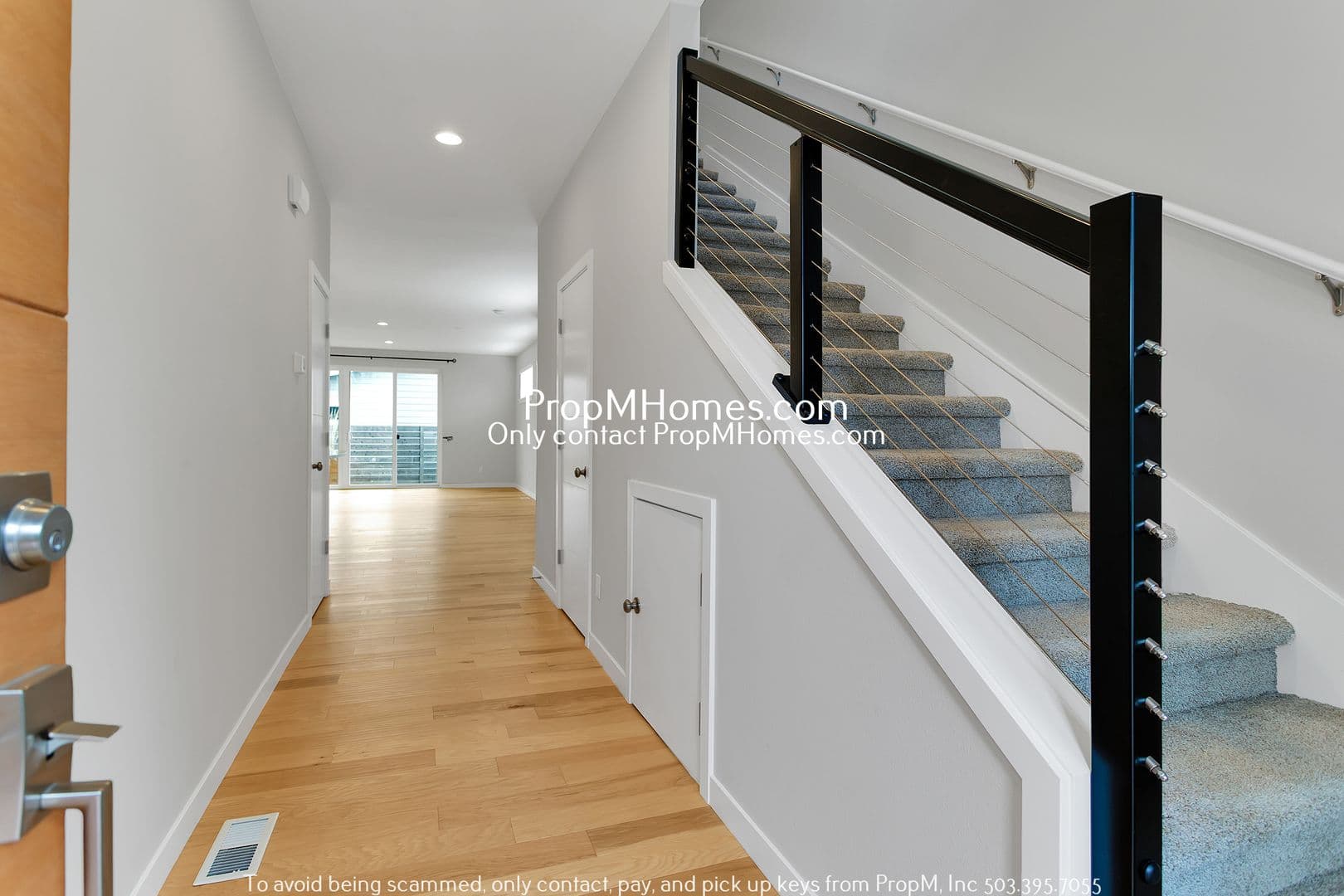 Portland House: 6880 NE 13th Avenue