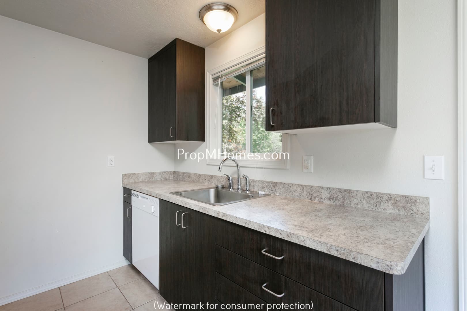 Portland Condo: 15535 NE Glisan Street Unit 1