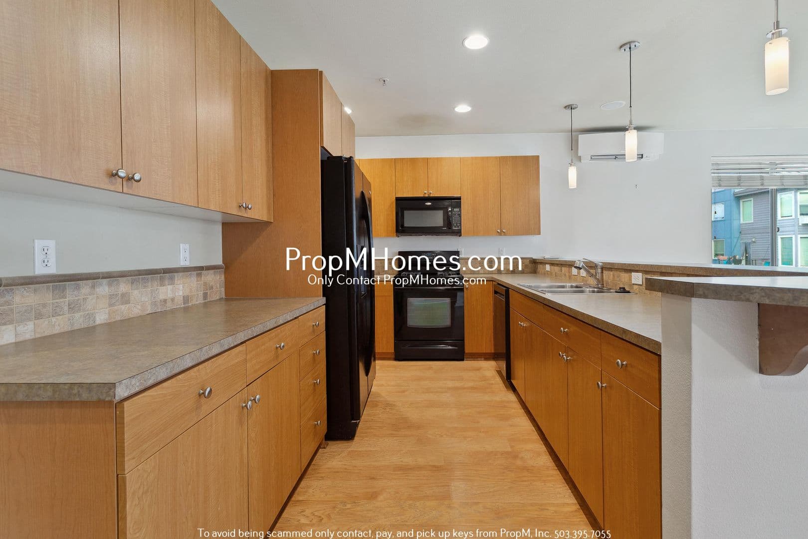 Portland House: 8020 N Burlington Avenue 9-6