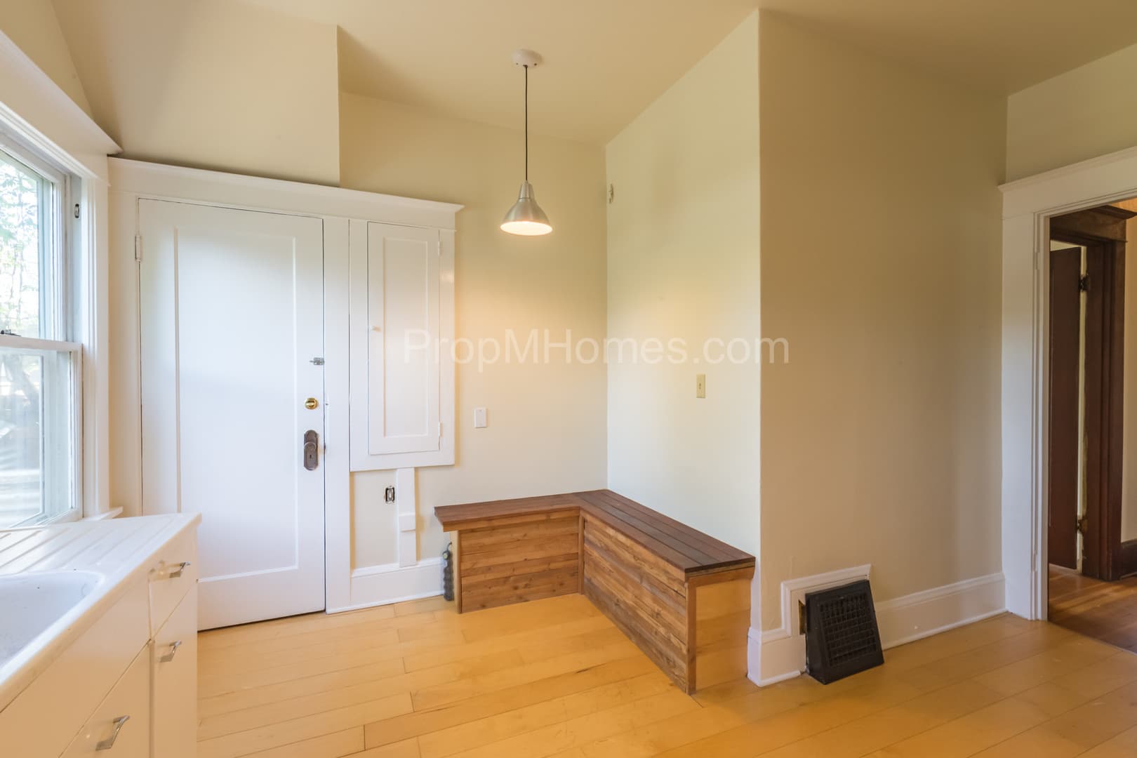 Portland House: 1027 SE 42nd Avenue