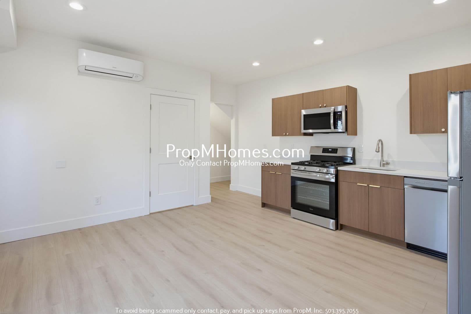 Portland Apartment: 2809 SE Washington Street