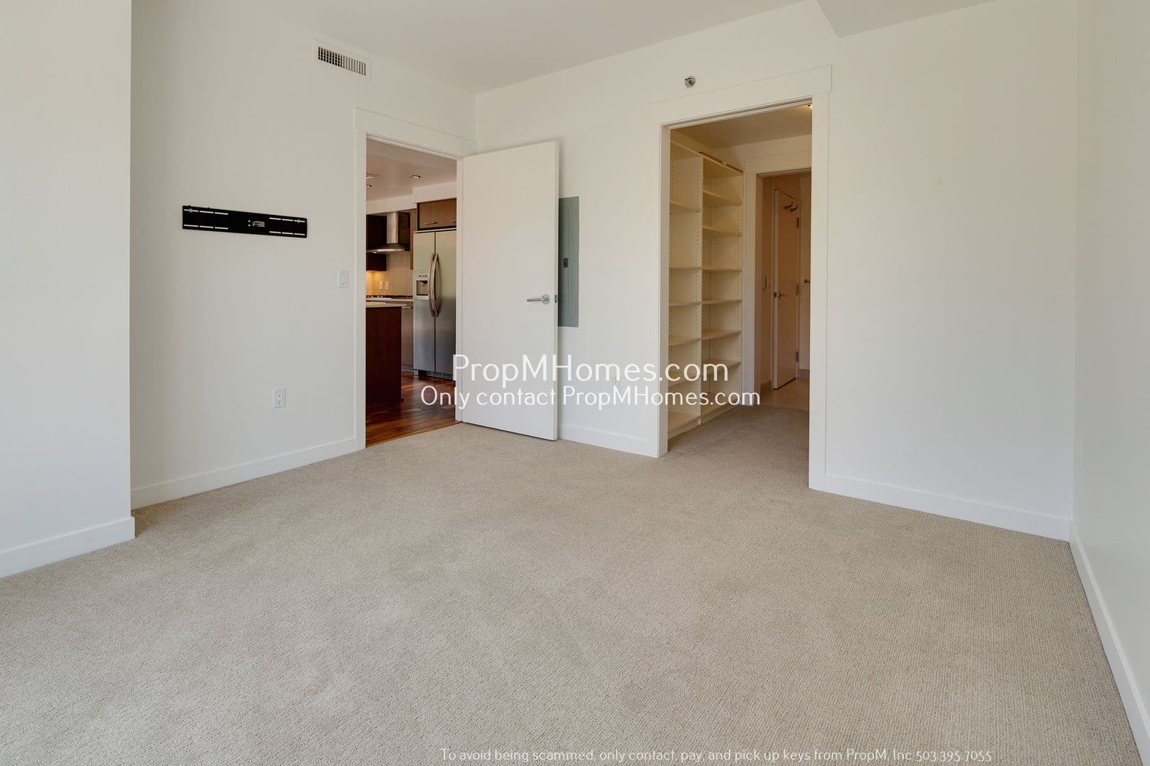 Portland Condo: 1260 NW Naito Parkway Unit 210