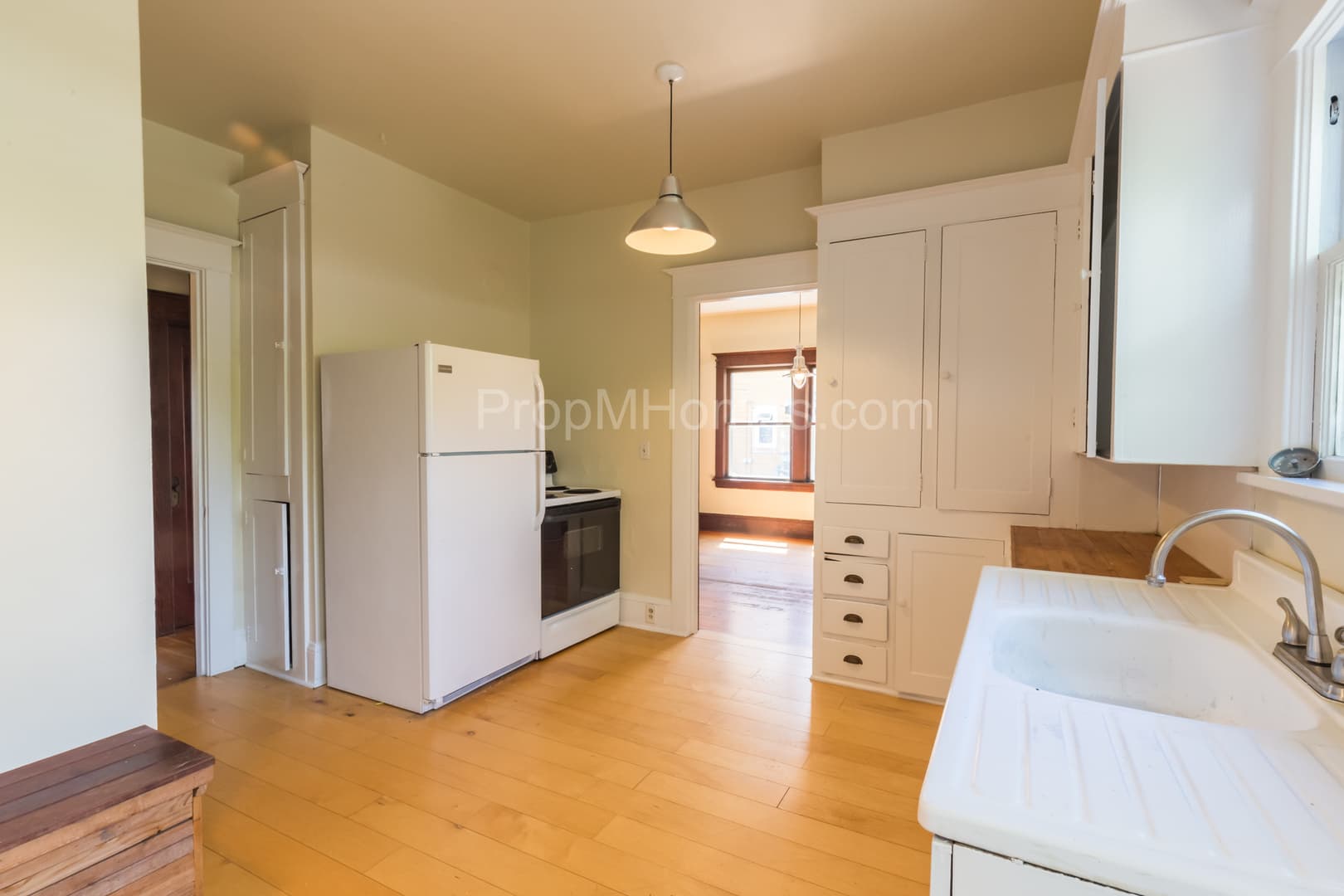 Portland House: 1027 SE 42nd Avenue