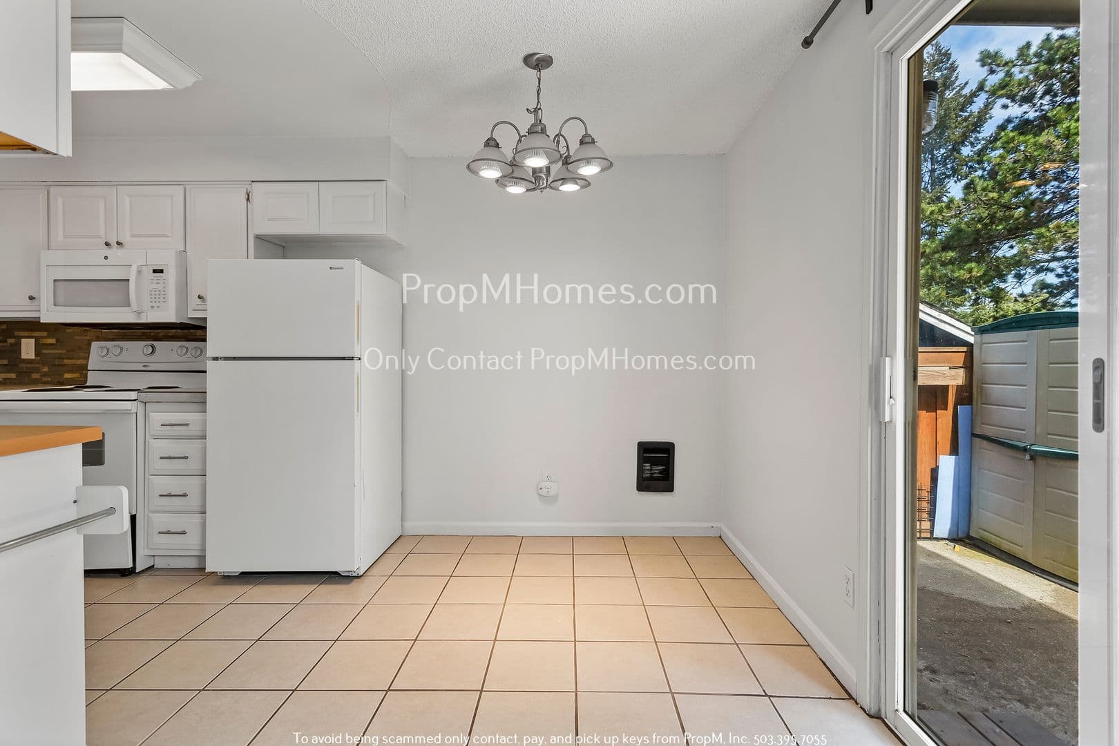 Oregon City Condo: 121 Molalla Avenue Unit 1