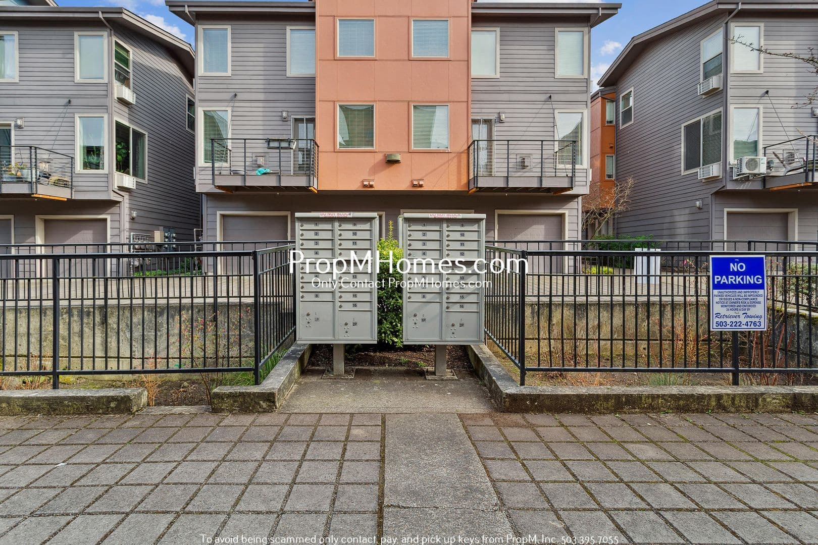 Portland House: 8020 N Burlington Avenue 9-6