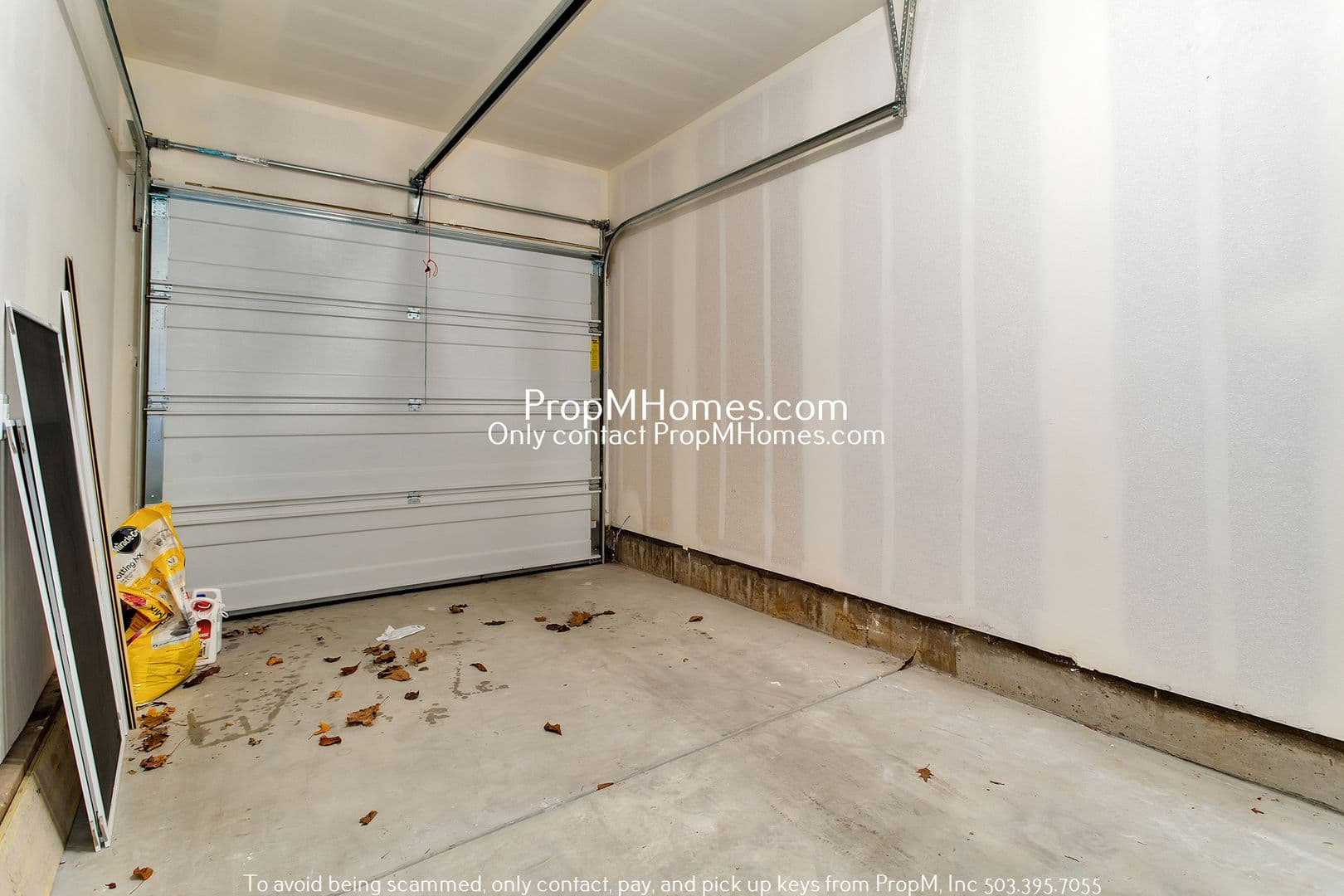 Portland House: 6880 NE 13th Avenue