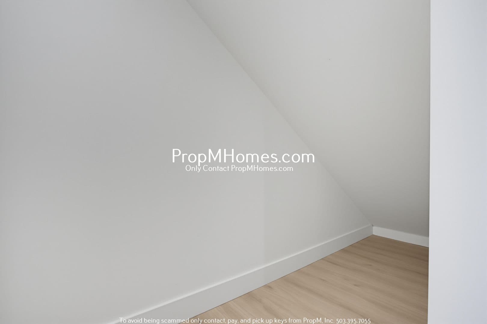 Portland Apartment: 2809 SE Washington Street