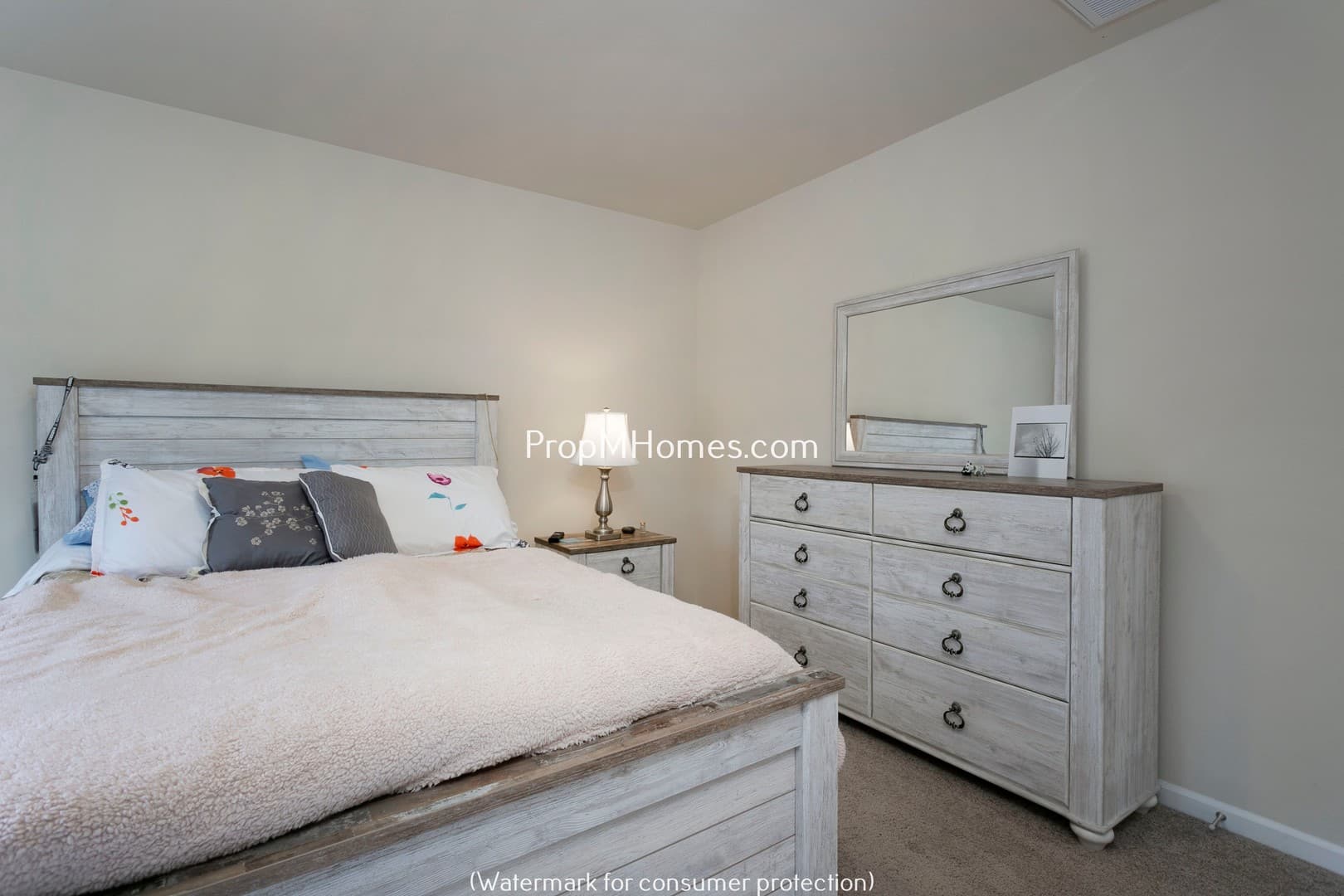 Damascus House: 15252 SE Eckert Lane