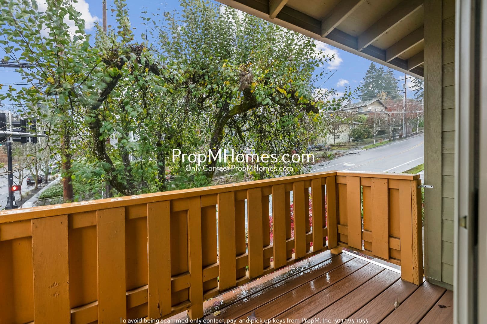 Oregon City Apartment: 1115 Washington Street