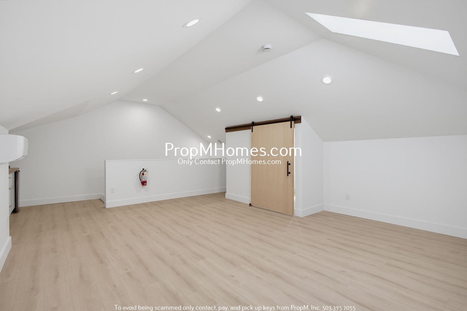 Portland Apartment: 2809 SE Washington Street