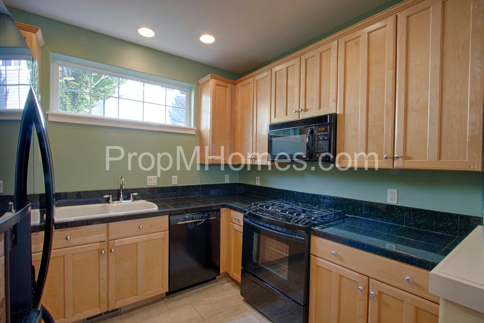 Portland House: 2542 NW Miller Road Unit 25