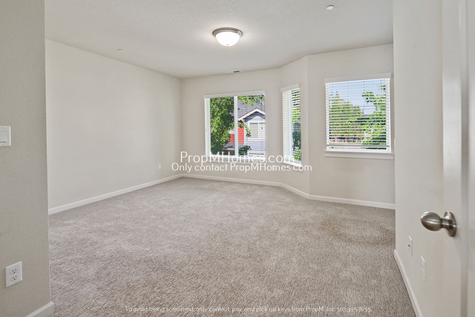 Hillsboro House: 441 NE Tork Place