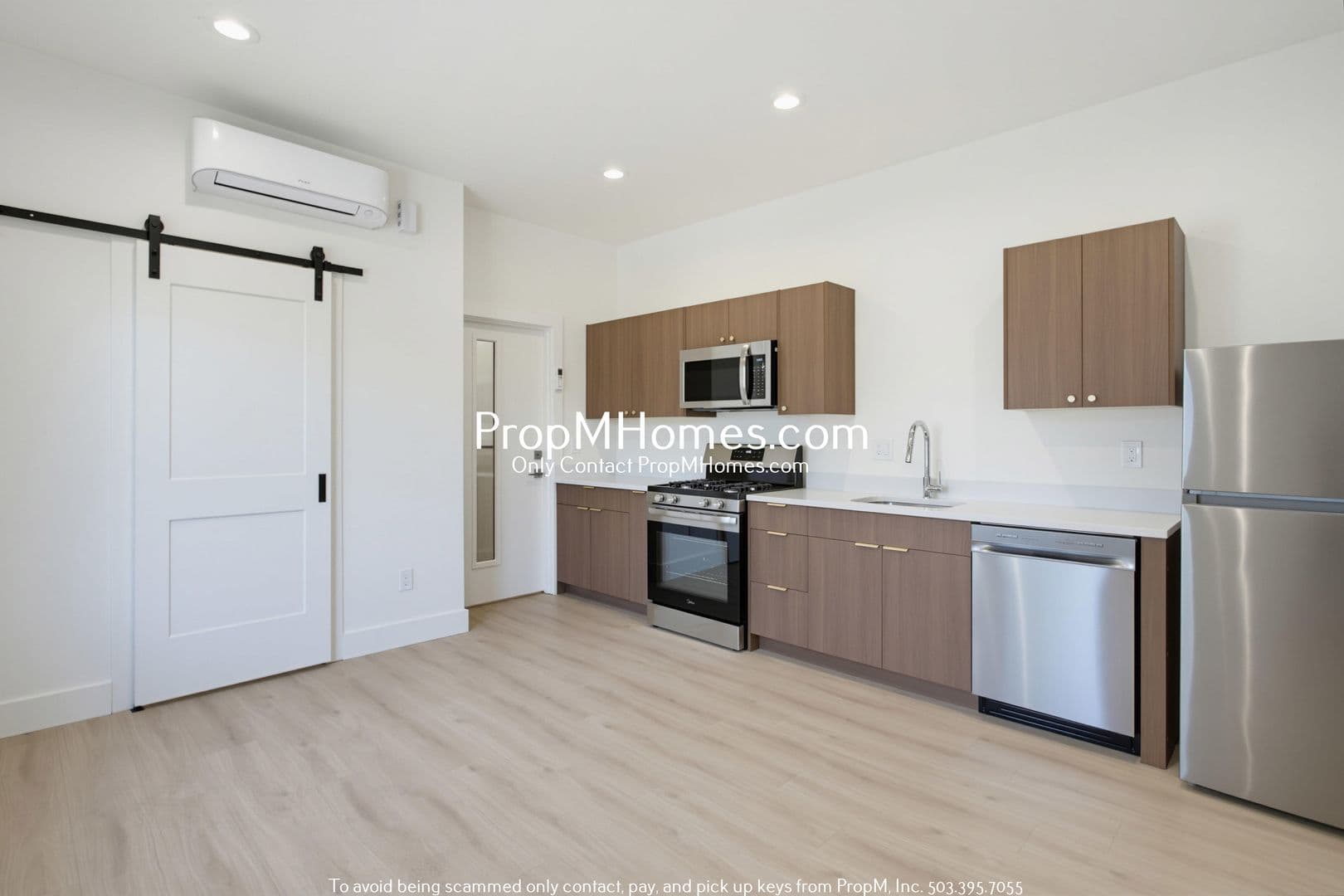 Portland Apartment: 2809 SE Washington Street
