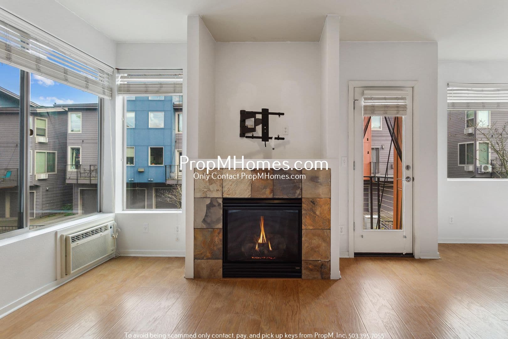 Portland House: 8020 N Burlington Avenue 9-6