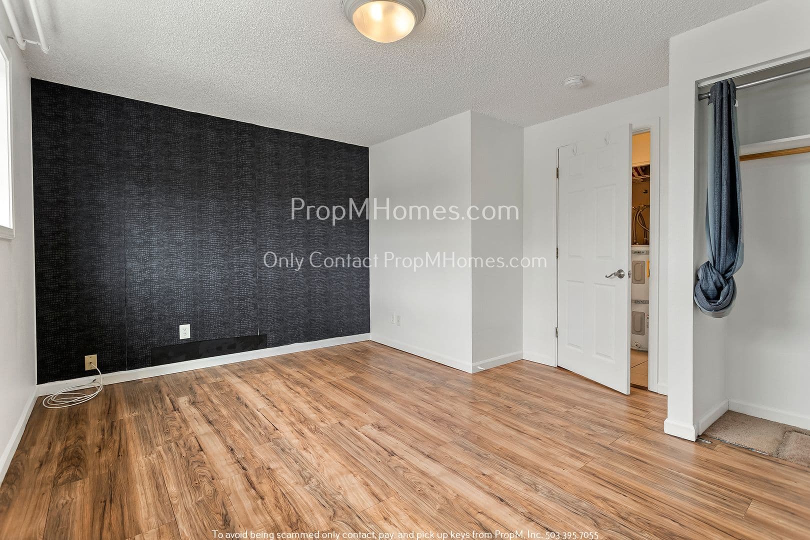 Oregon City Condo: 121 Molalla Avenue Unit 1