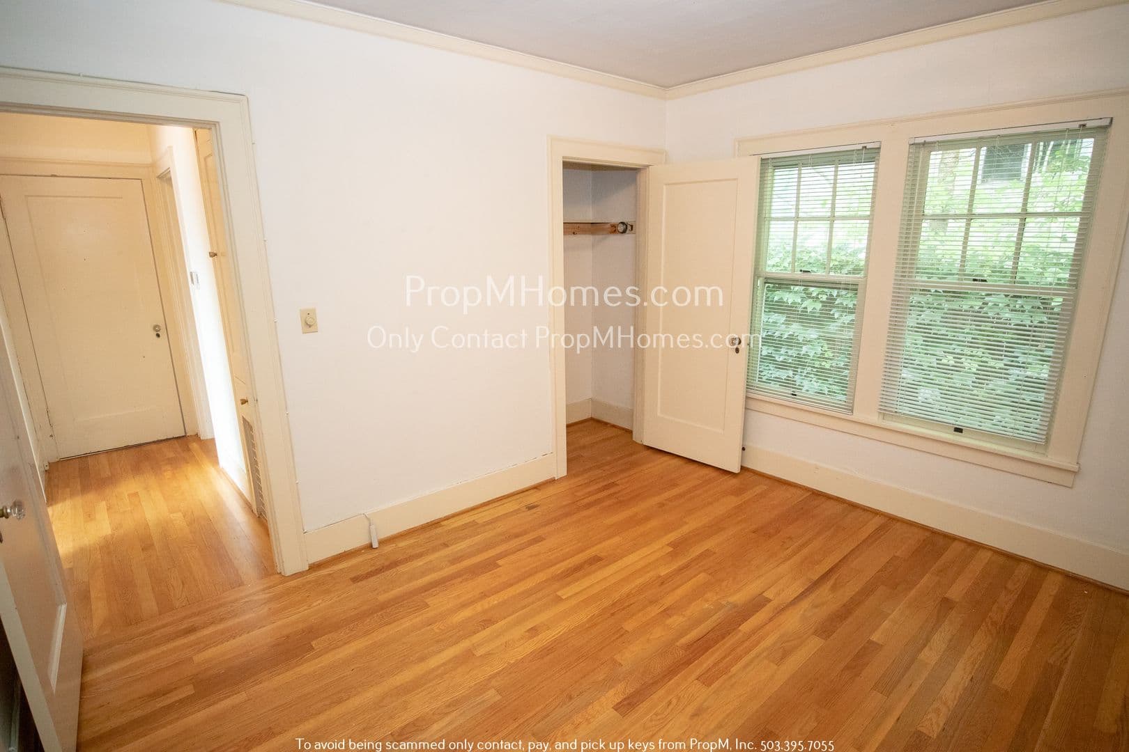 Portland Apartment: 3406 SE 28th Place