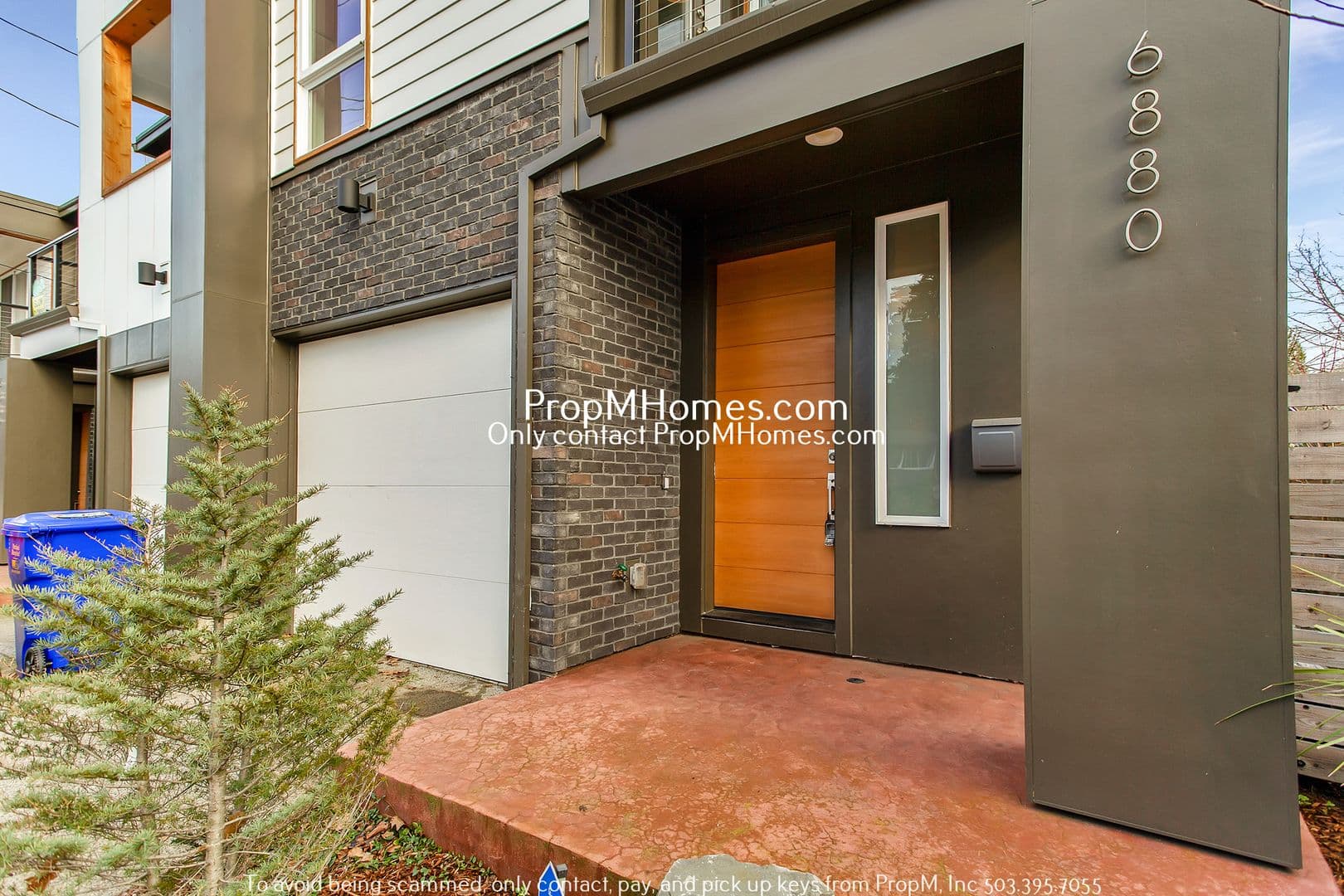 Portland House: 6880 NE 13th Avenue