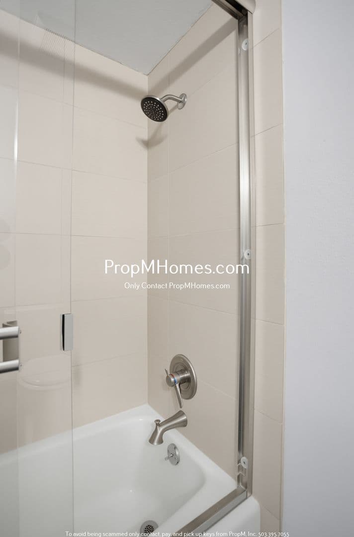 Lake Oswego House: 361 Berwick Road - NEW PROPERTY