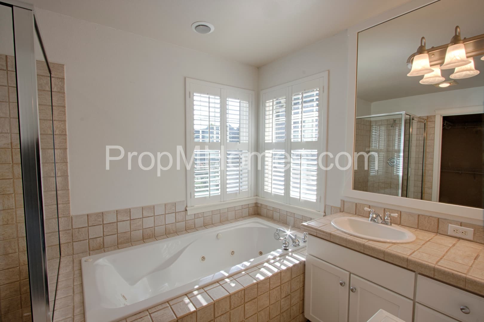 Portland House: 2542 NW Miller Road Unit 25