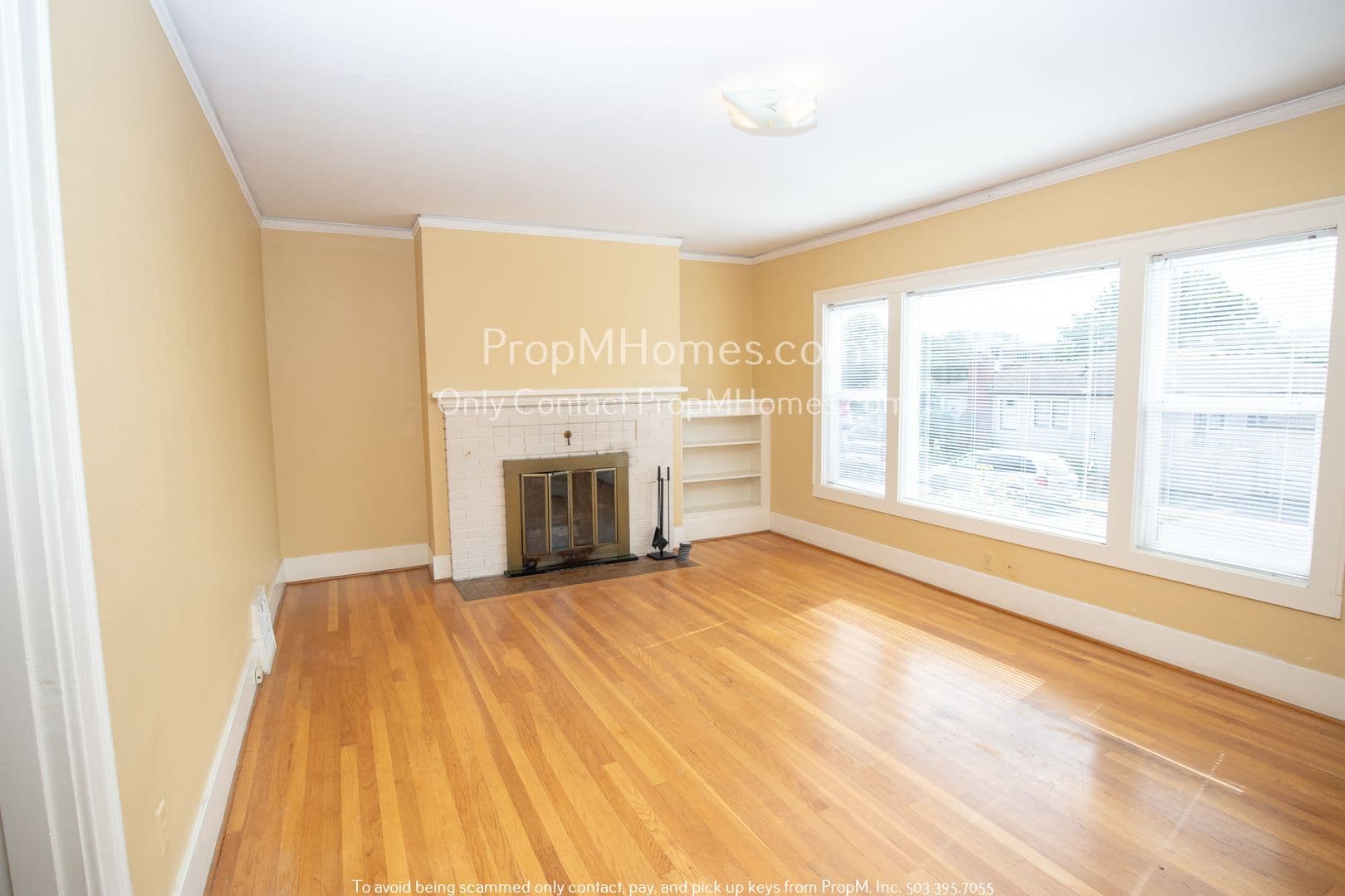 Portland Apartment: 3406 SE 28th Place