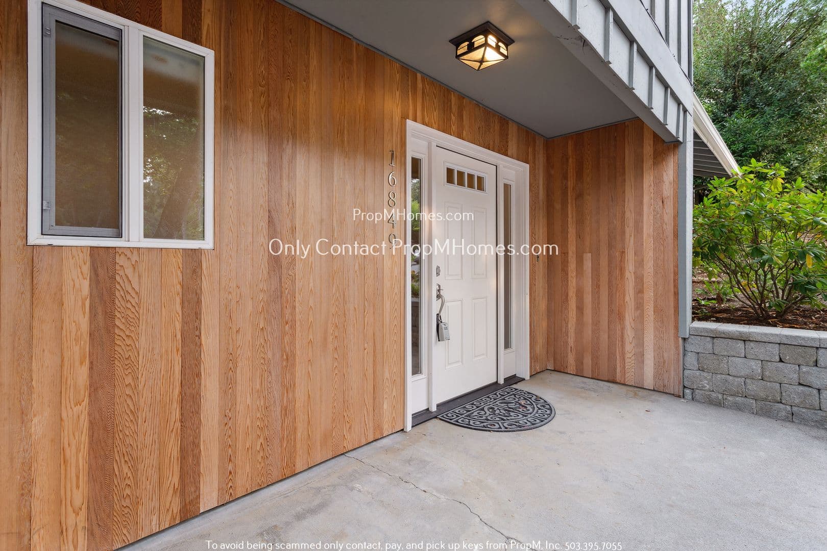 Lake Oswego House: 16849 Lakeridge Drive