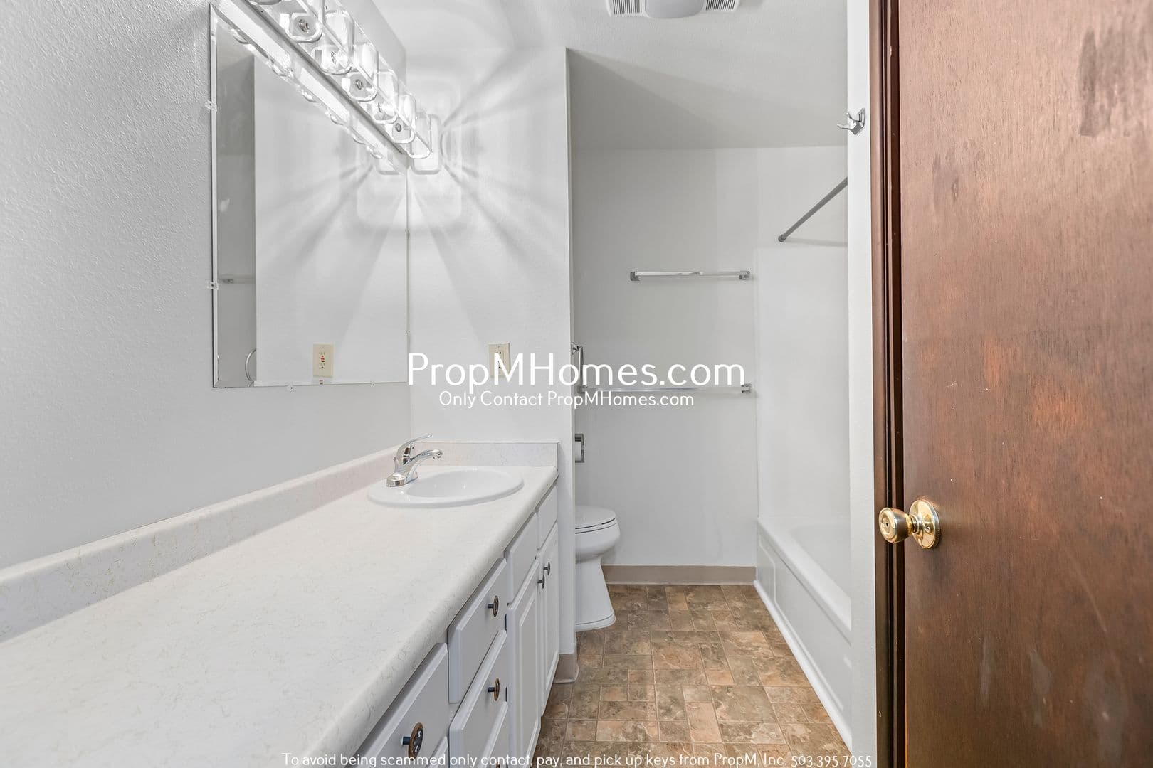 Oregon City Apartment: 1115 Washington Street
