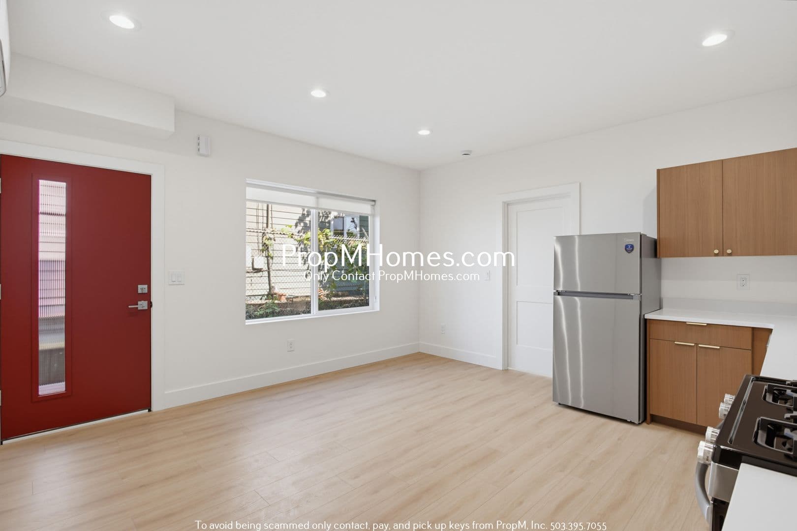 Portland Apartment: 2809 SE Washington Street