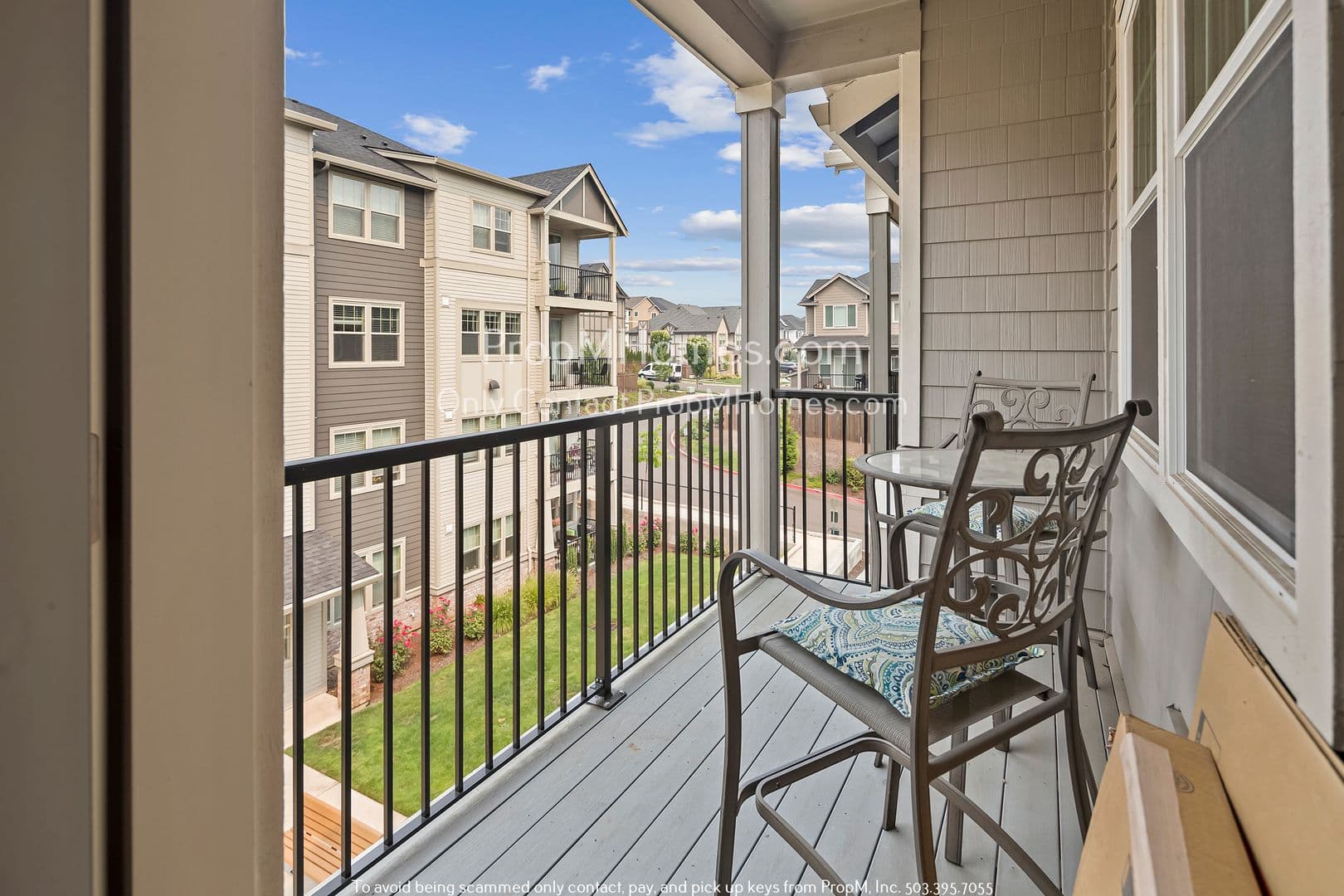 Beaverton House: 17149 SW Snowdale Street #G302