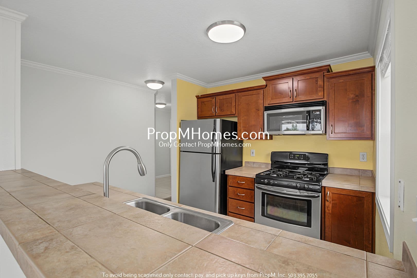 Portland House: 15064 NW Central Drive Unit 1302