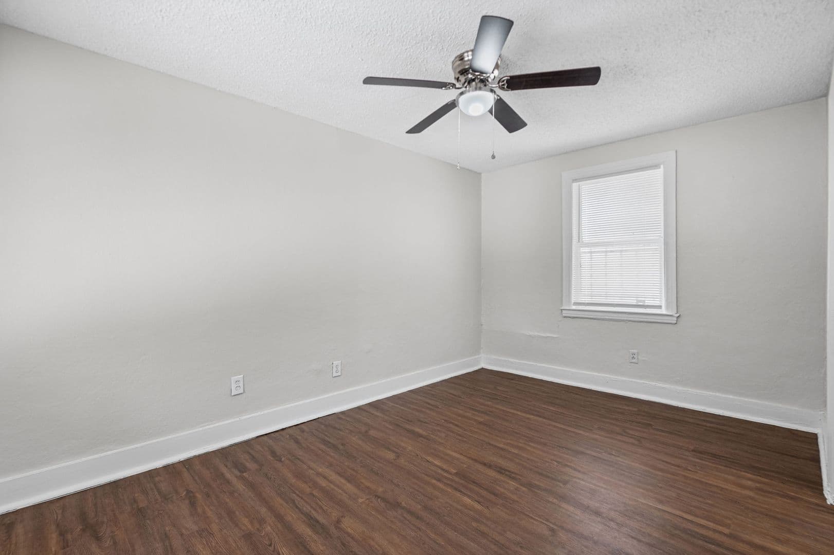Memphis Apartment: 1306 Carr Ave