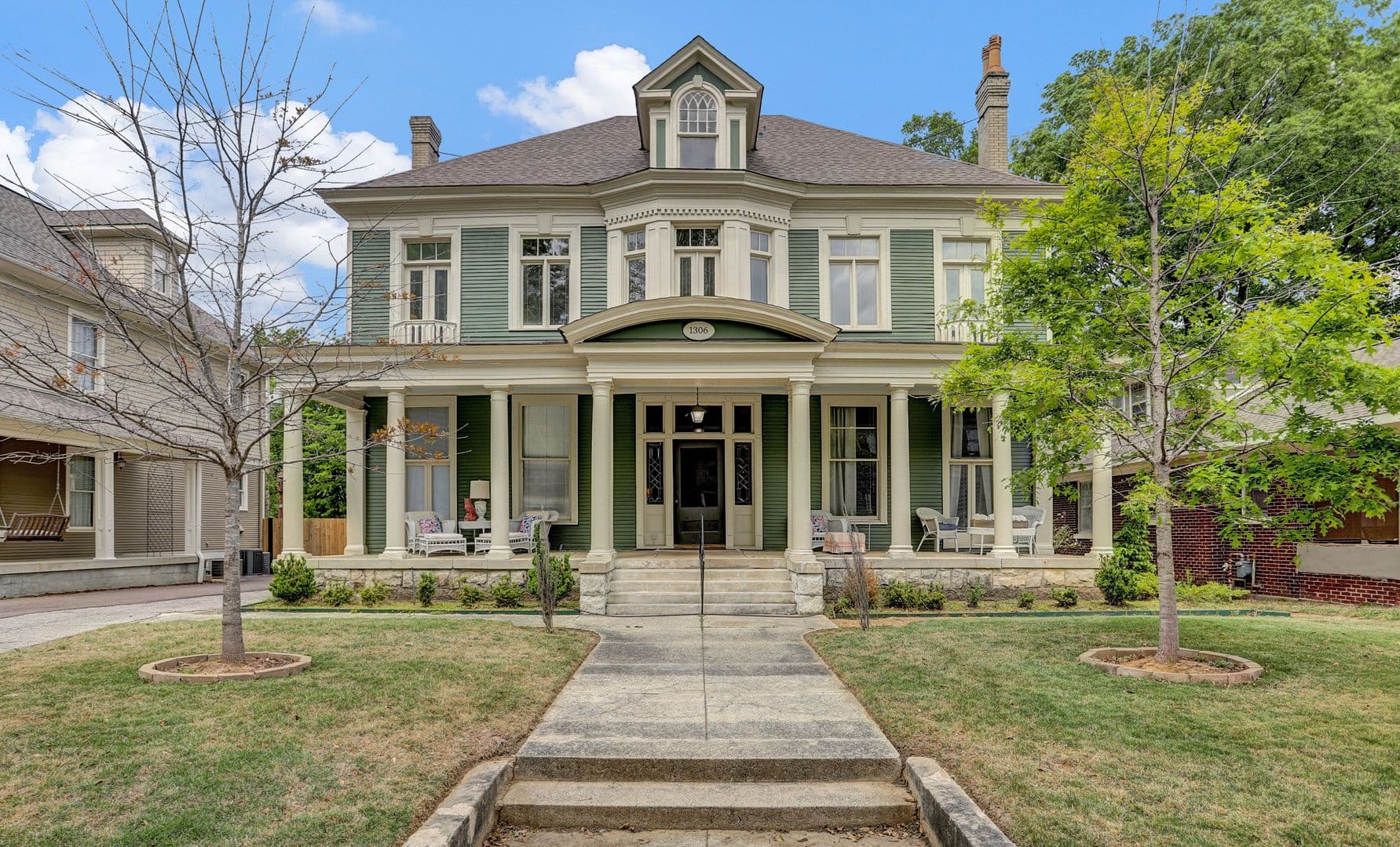 Memphis Apartment: 1306 Carr Ave