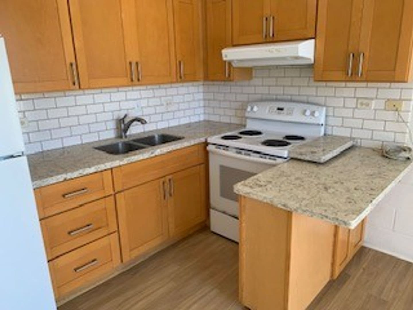 HONOLULU House: 1138 HASSINGER STREET #403