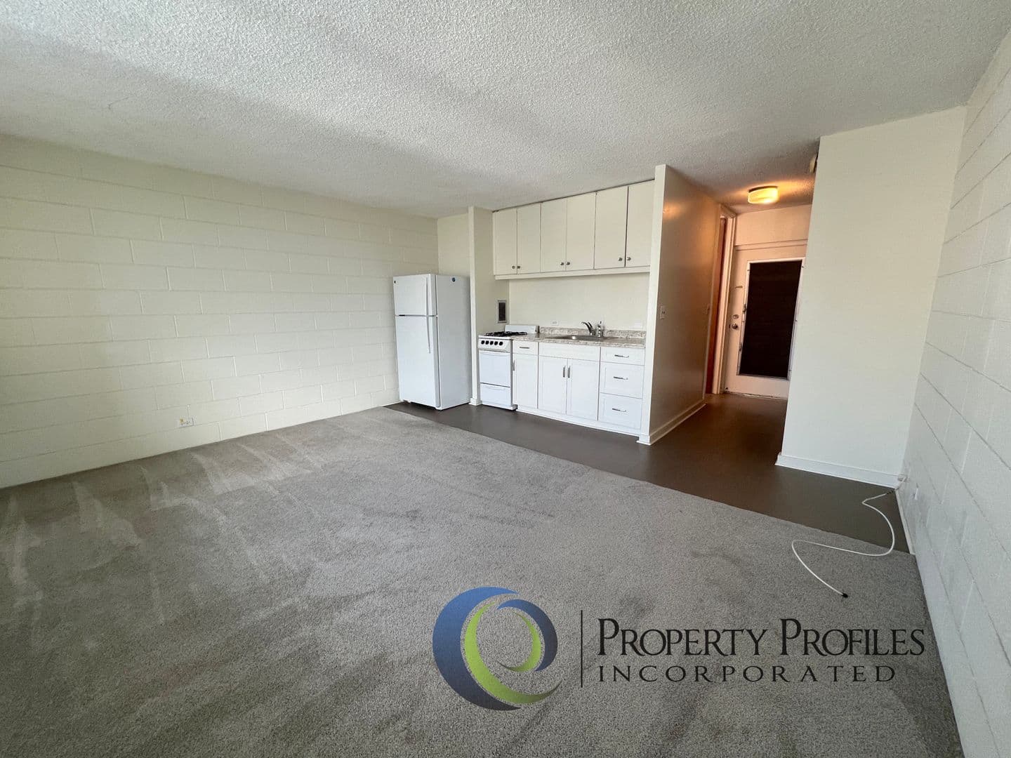 Honolulu Condo: 1550 Wilder Ave. #B401