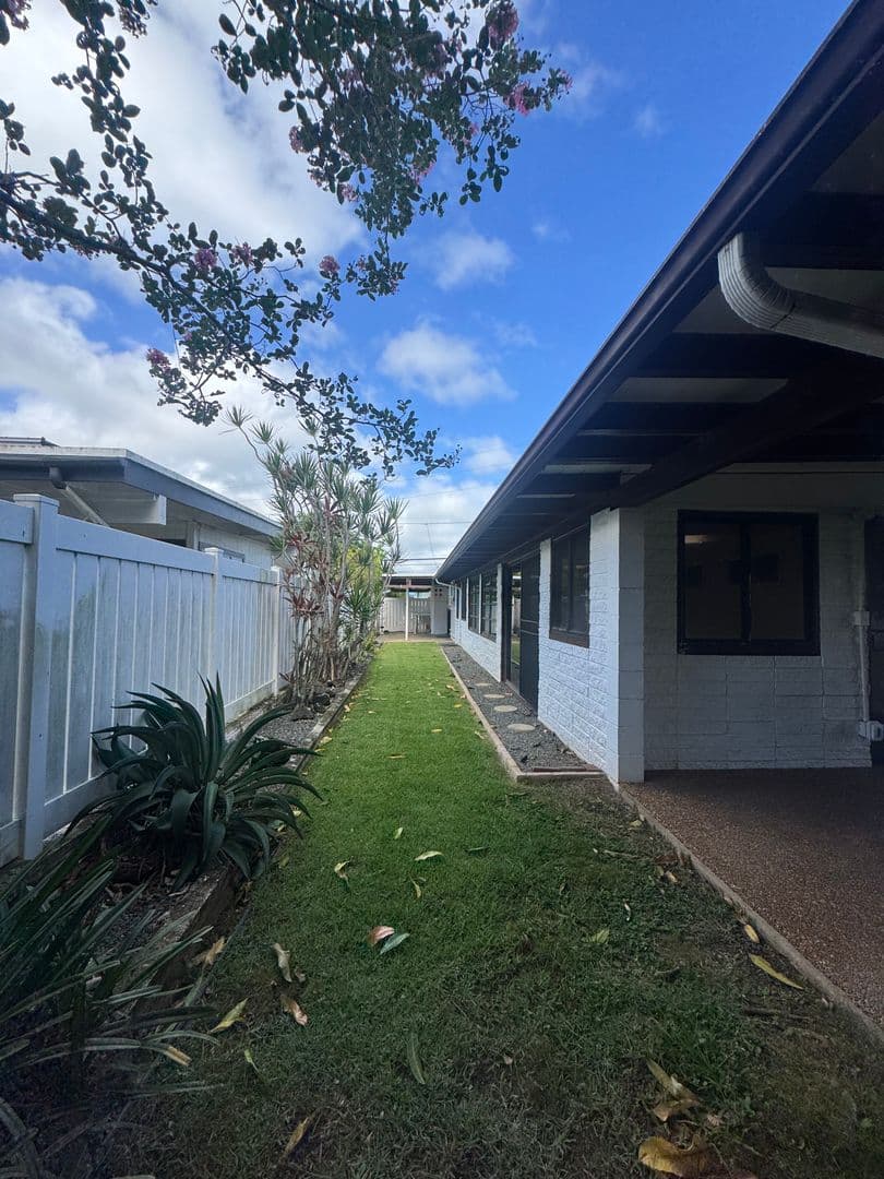 KAILUA House: 847 AKUMU STREET