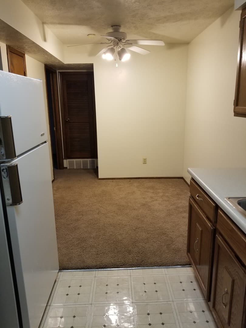 Omaha Apartment: 8320-8330 California St