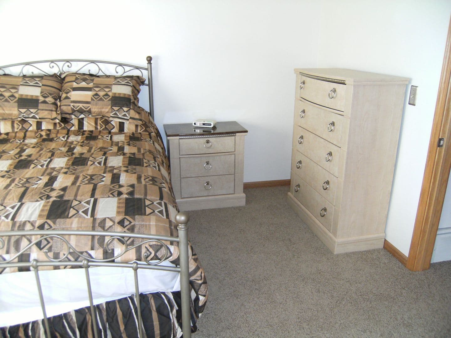Omaha Apartment: 8320-8330 California St