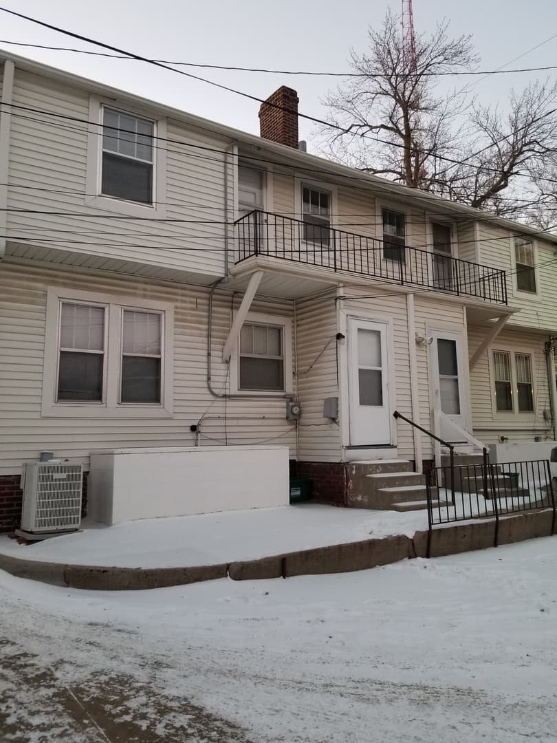 Omaha Apartment: 409-415 S 35 St; 3418 - 3420 Dewey Ave