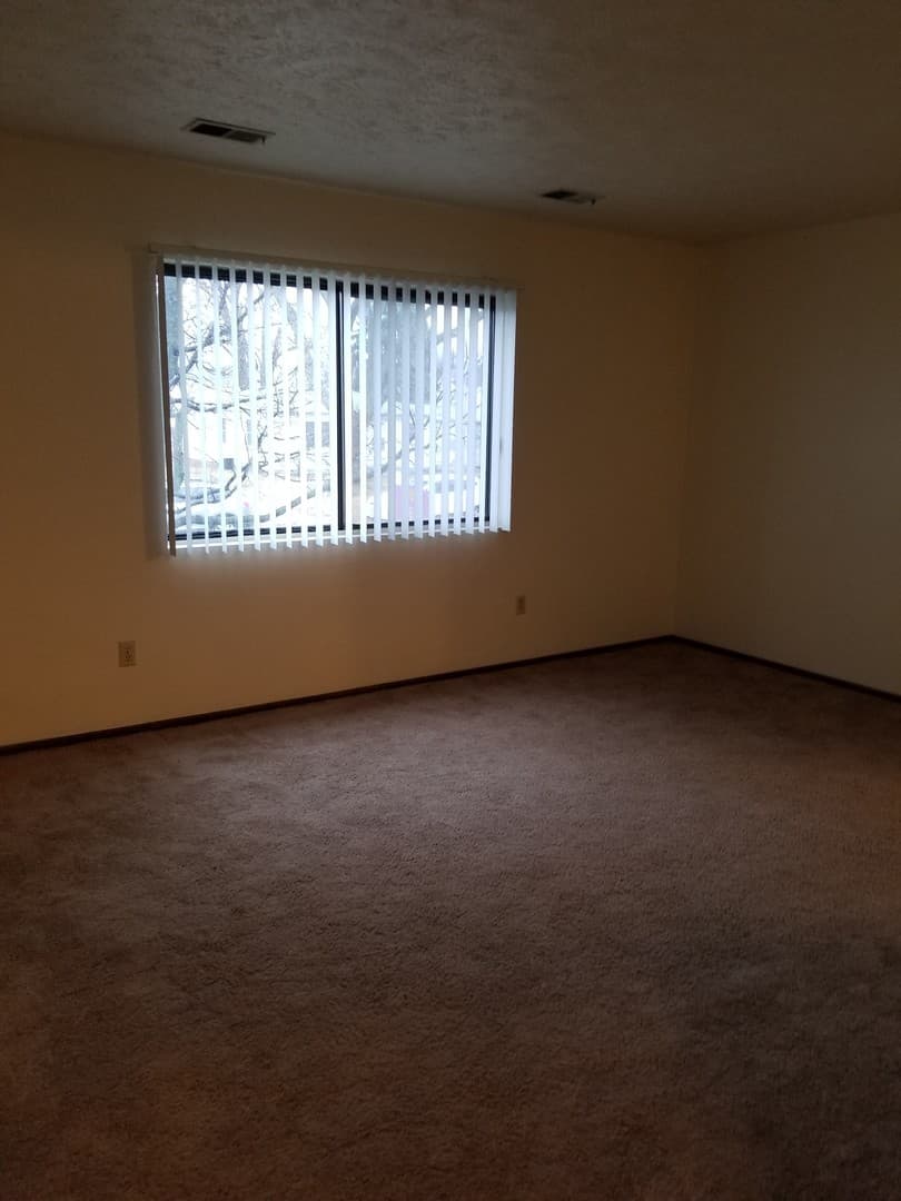Omaha Apartment: 8320-8330 California St