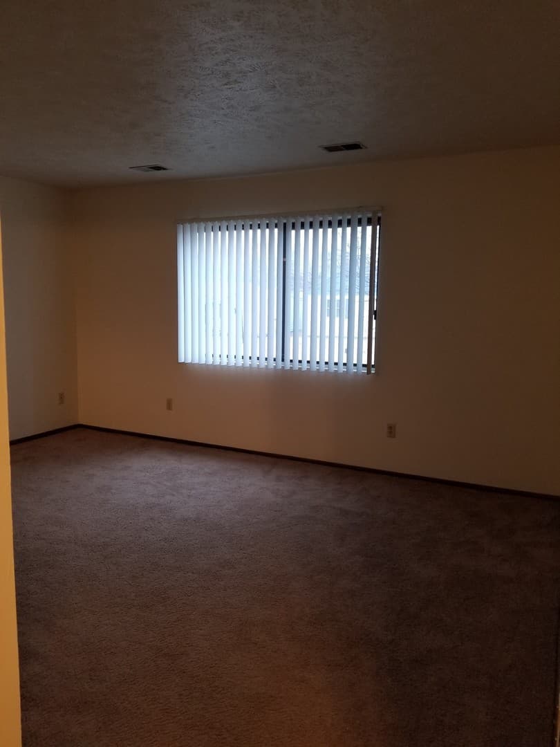 Omaha Apartment: 8320-8330 California St