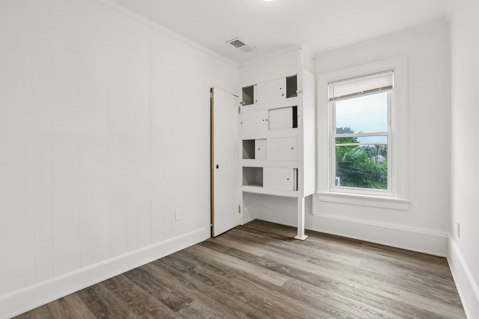 Danbury Apartment: 4 Harmony St.